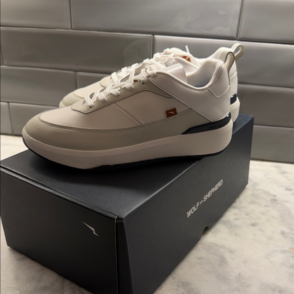 Wolf & Shepherd Women’s Baller Sport Sneakers - White/Cream Leather - Size 9 - Picture 2 of 9